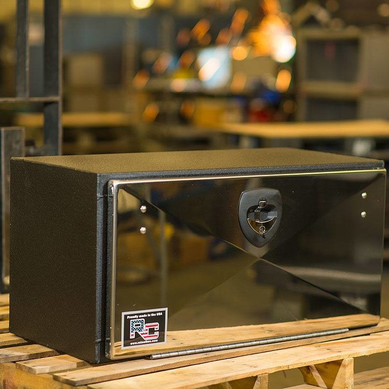 Toolbox for truck